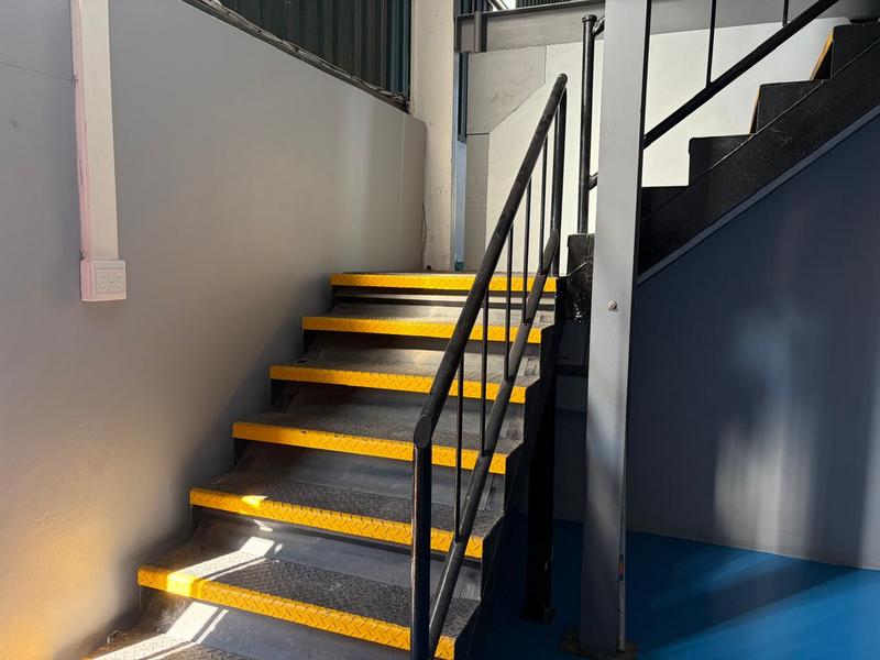 To Let Commercial Property for Rent in Cotswold Eastern Cape